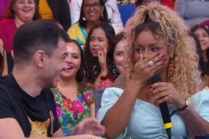 Cariúcha comete gafe no Programa do Ratinho