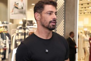 Cauã Reymond no Cauã Day na loja Aramis