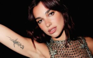 Dua Lipa fala sobre receber críticas por seus posicionamentos sociais e políticos
