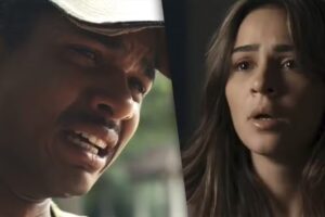 João Pedro (Juan Paiva) e Sandra (Giullia Buscacio) chorando em Renascer