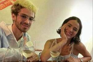 João Guilherme e Bruna Marquezine