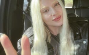 Lady Gaga - retrato selfie