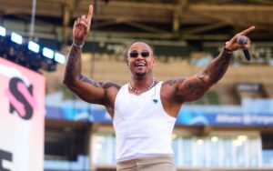 Pausa para suspirar: Leo Santana canta no ‘Salve o Sul’