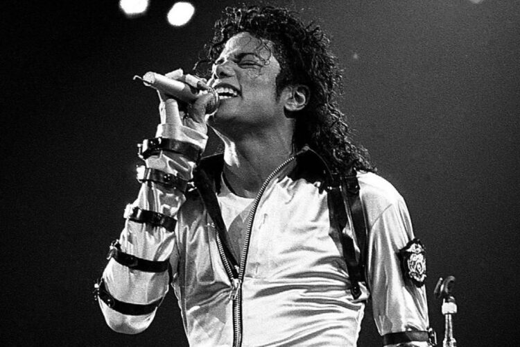 michael jackson em foto preta e branca