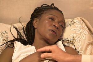 No Rancho Fundo - Dona Manuela (Valdinéia Soriano)