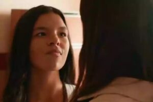 Renascer - Ritinha e Eliana saem no tapa