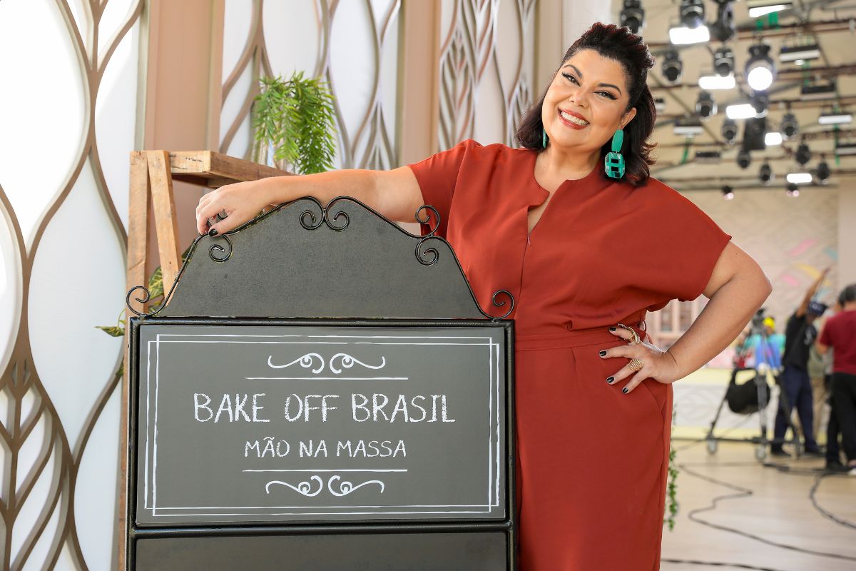 Fabiana Karla vai apresentar o Bake Off Brasil