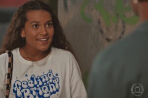 Família é Tudo- Nicole (Aisha Moura)