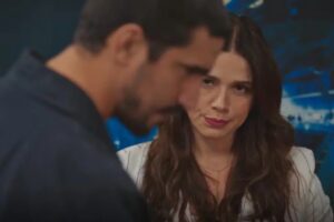 Família é Tudo - Maya (Sabrina Petraglia) e Tom (Renato Góes)