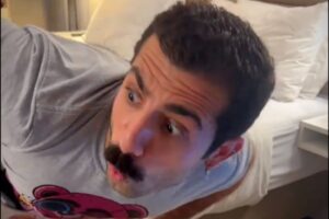 kaysar dadour brincando sobre sexo anal