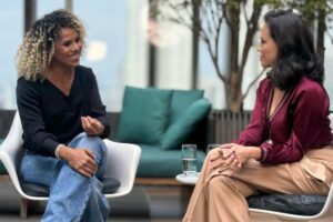 Kevelin Gomes entrevistada por Fabiana Oliveira no 