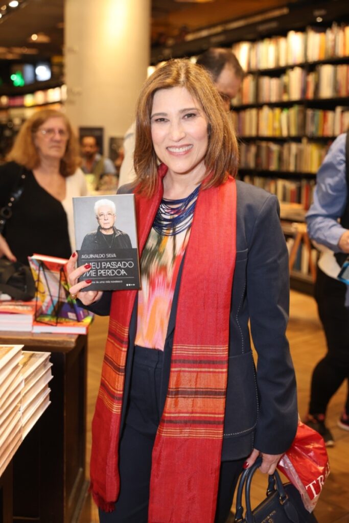 Lançamento do livro de Aguinaldo Silva - Beth Goulart