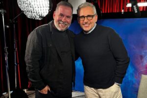 leandro hassum e steve carell posando juntos em entrevista sobre meu malvado favorito 4