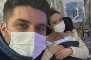 Nadja Haddad, o marido Danilo Joan e o filho José