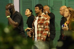 Sophie Charlotte acompanhando Xamã no Arraial da Pocah