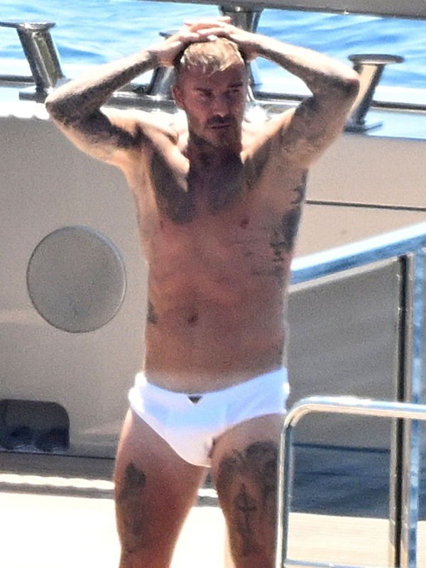 David Beckham tomando ducha de sunga branca é a melhor cena do dia