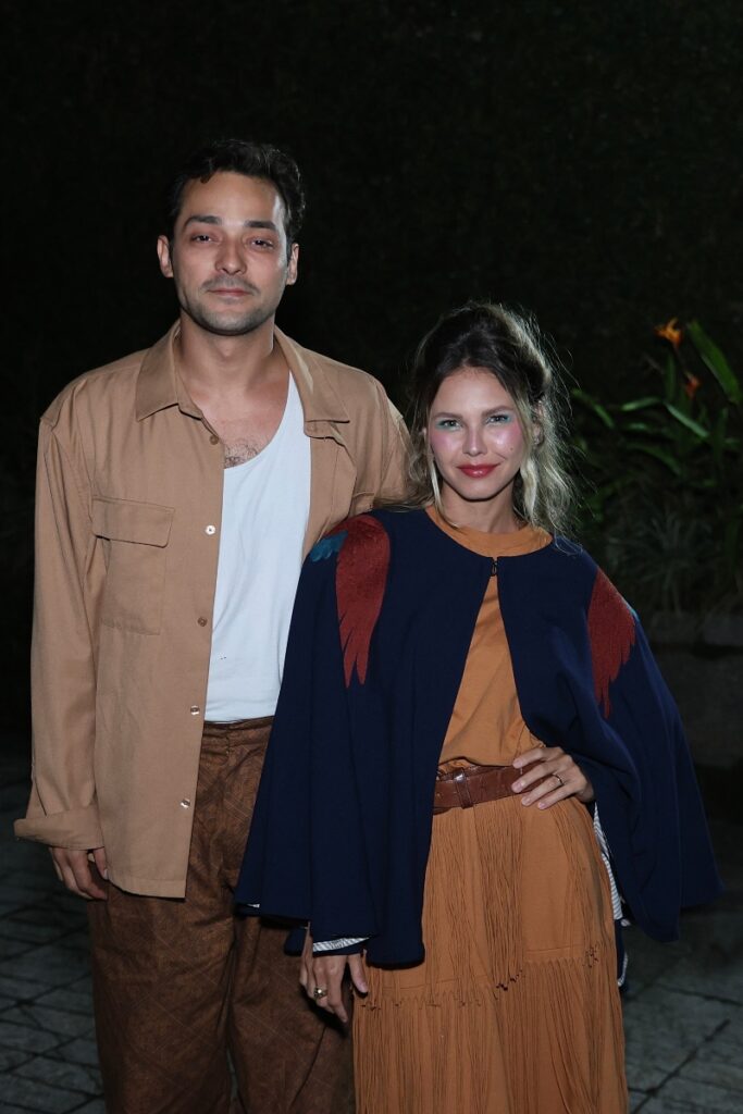 Festa de aniversário de Bruna Marquezine - Eduardo Sterblitch e Louise D'Tuani 