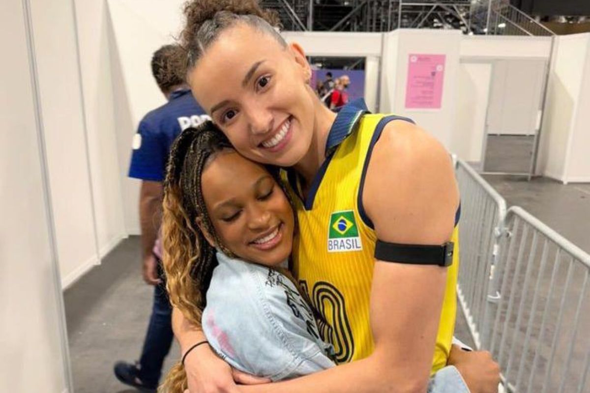 Rebeca Andrade e Gabi Guimarães, do vôlei