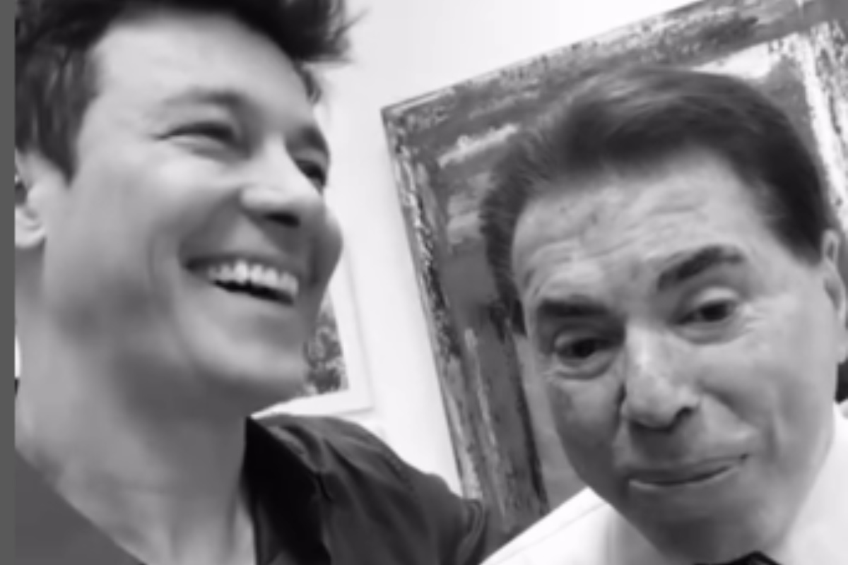 rodrigo faro e silvio santos juntos em foto preta e branca