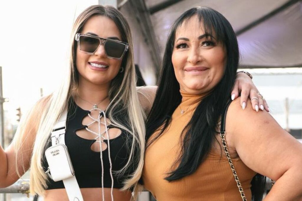 Deolane Bezerra e Solange Bezerra