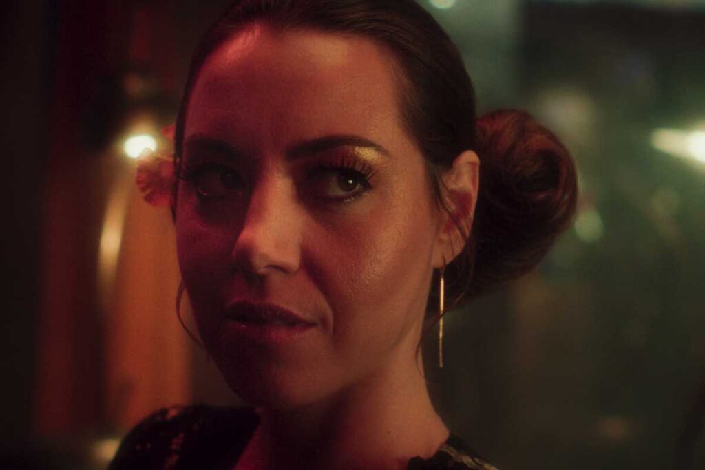 Aubrey Plaza interpreta Rio Vidal em "Agatha Desde Sempre"