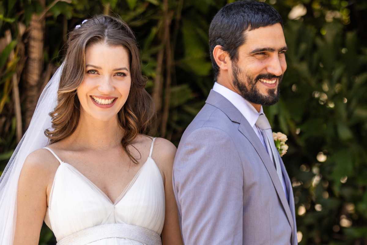 Vênus (Nathalia Dill) em casamento do último capítulo de "Família é Tudo"