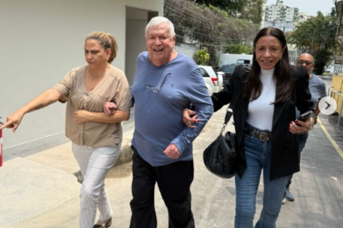 Boni visita o Retiro dos Artistas