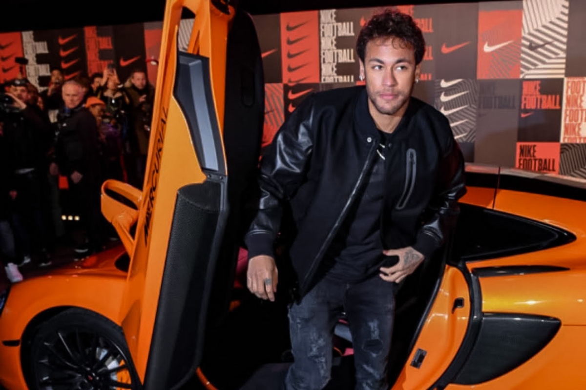 Neymar - carro