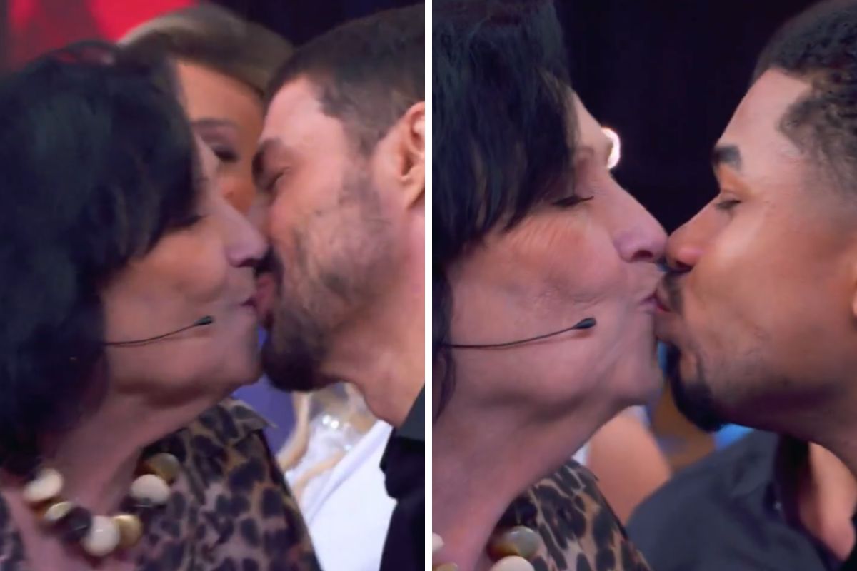 Dona Déa Lúcia beijando Cauã e Juan Paiva