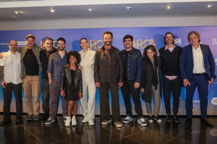 Elenco em evento do filme "Arca de Noé"