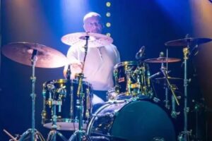 Baterista Lionel sofre infarto