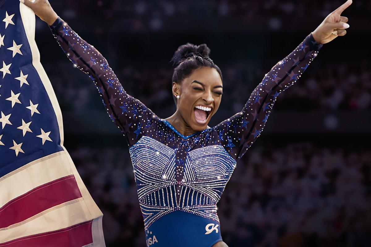 simone biles no pôster do documentário o retorno de simone biles, da netflix