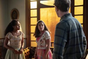 Beatriz (Duda Santos), Bia (Maisa) e Beto (Pedro Novaes) em 