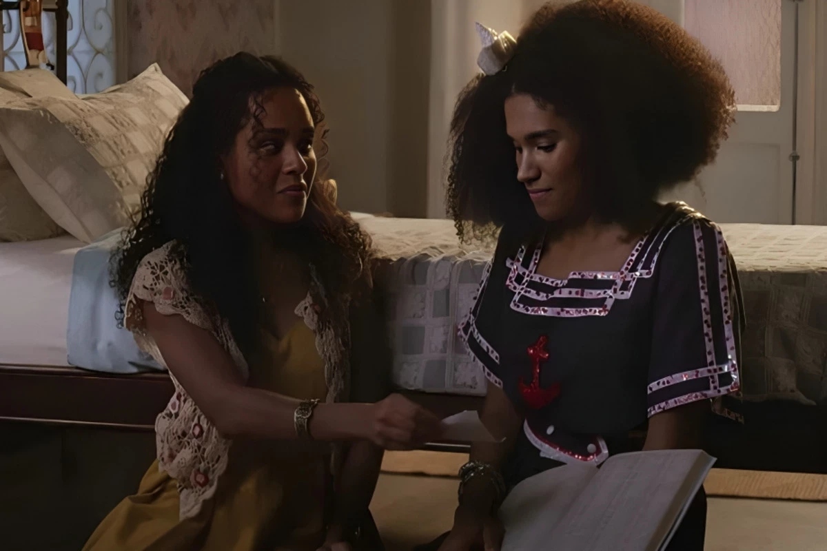 Garota do Momento - Beatriz (Duda Santos) e Glorinha (Mariana Sena)