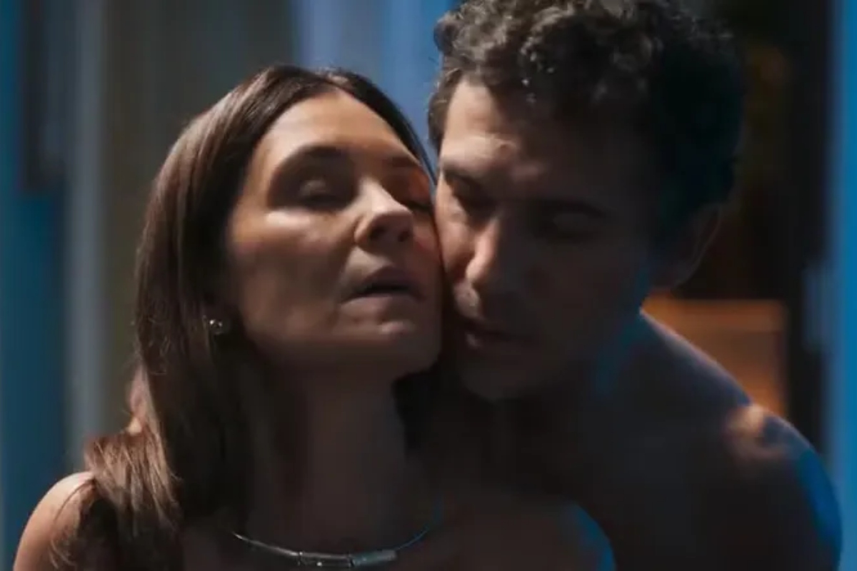 Mania de Você - Mércia (Adriana Esteves) e Volney (Paulo Rocha)