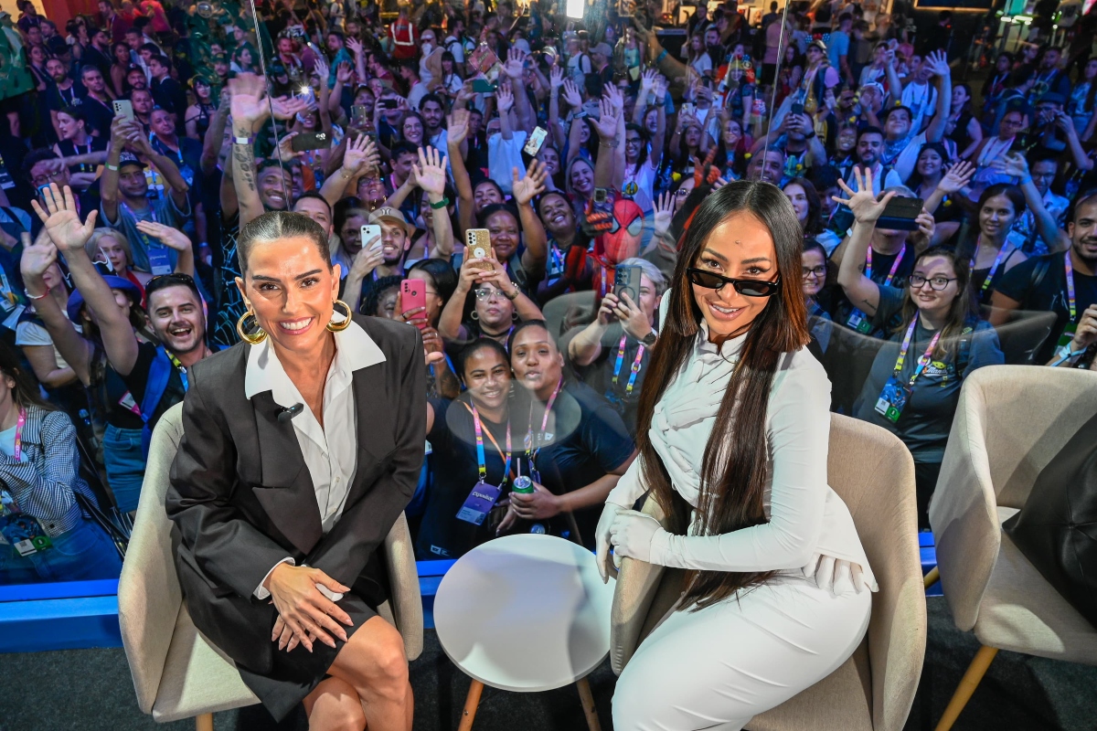 Deborah Secco e Sabrina Sato