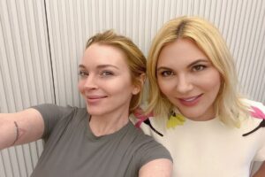 Lindsay Lohan e sua dermato Dra. Radmila Lukian