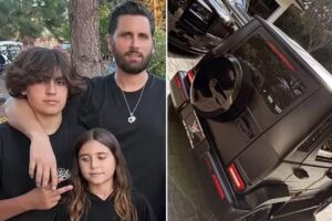 Scott presenteia o filho, Mason, com carro de R$ 500 mil