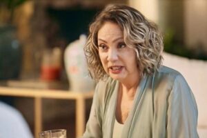 Mania de Você - Berta (Eliane Giardini)