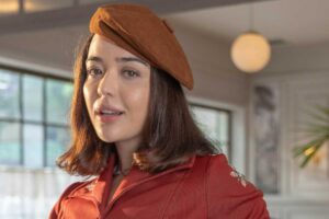 flora (bella piero) em garota do momento