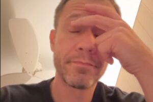 tiago leifert irritado