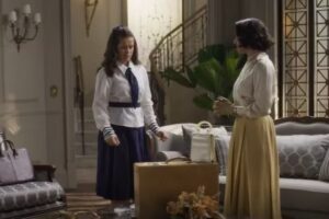 Garota do Momento - Bia (Mais) e Clarice (Carol Castro)