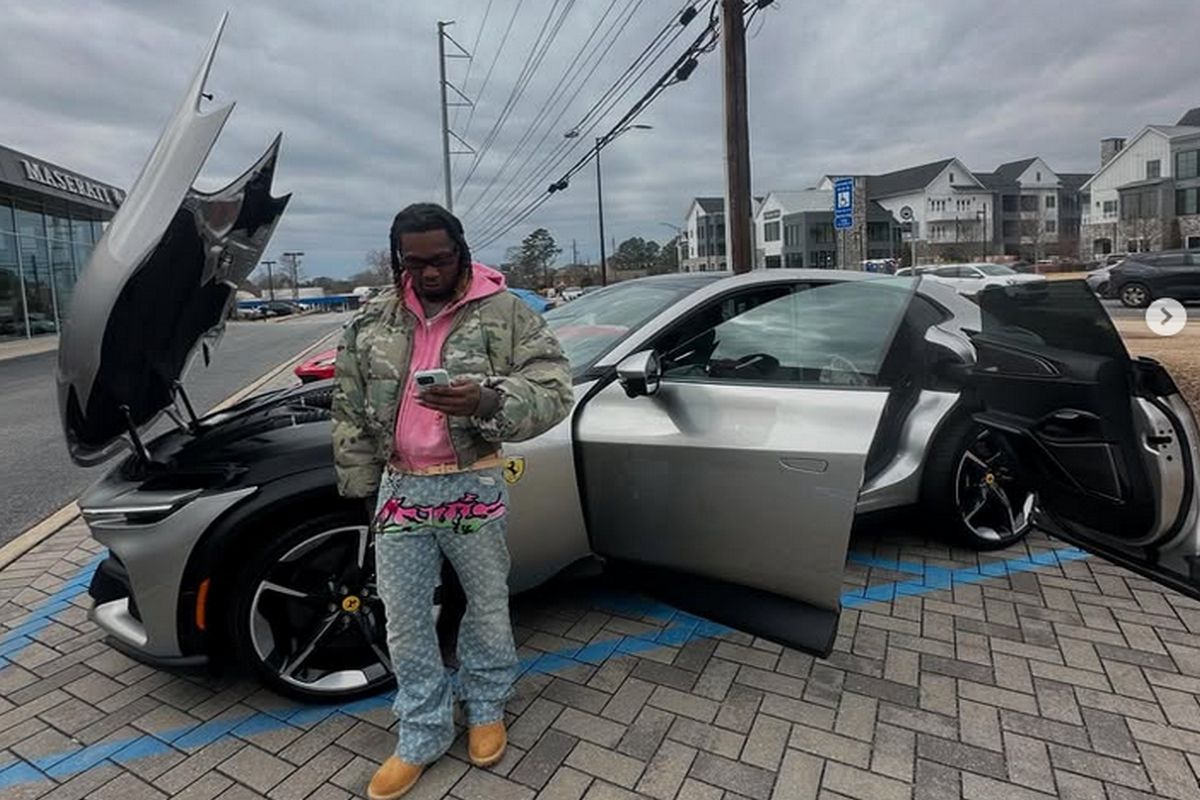 Offset exibe sua nova Ferrari