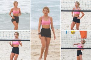 Jade Picon jogando futevôlei