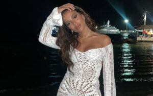 Anitta diz que vai focar no Brasil para curtir a vida