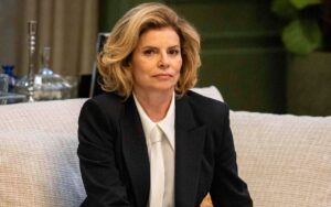 Debora Bloch estreia como Odete Roitman em _Vale Tudo