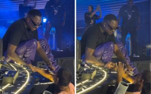 Emoção no Samba Prime Mumuzinho canta com fã deficiente visual em Brasília