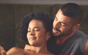 ‘Vale Tudo’: César rouba Maria de Fátima – Foto: Reprodução Globo