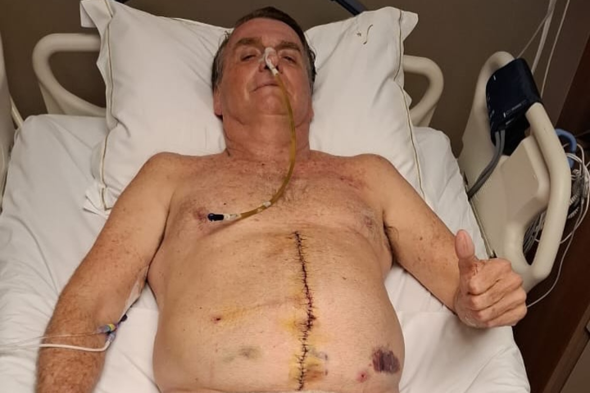 Jair Bolsonaro internado