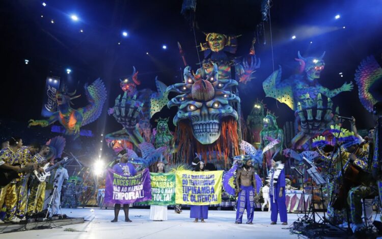 Boi Caprichoso - Parintins - Fotos_ Alexandre Vieira